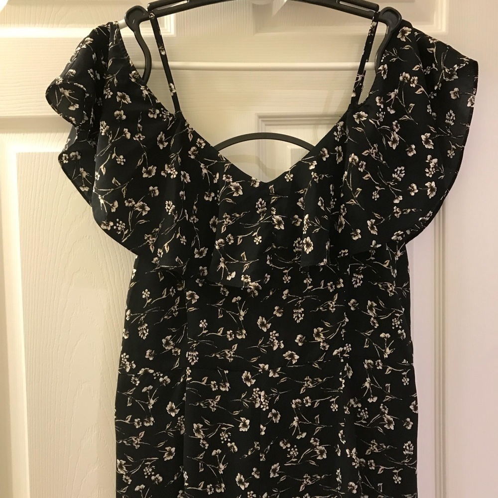 JOA Floral Ruffle Cold Shoulder Jumpsuit - Picture 5 of 6